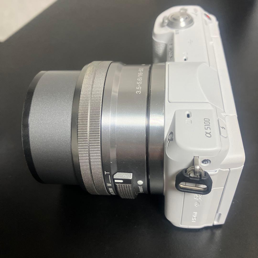 ほぼ新品 付属品完備 SONY α5100 WiFi 高性能ミラーレス一眼レフ