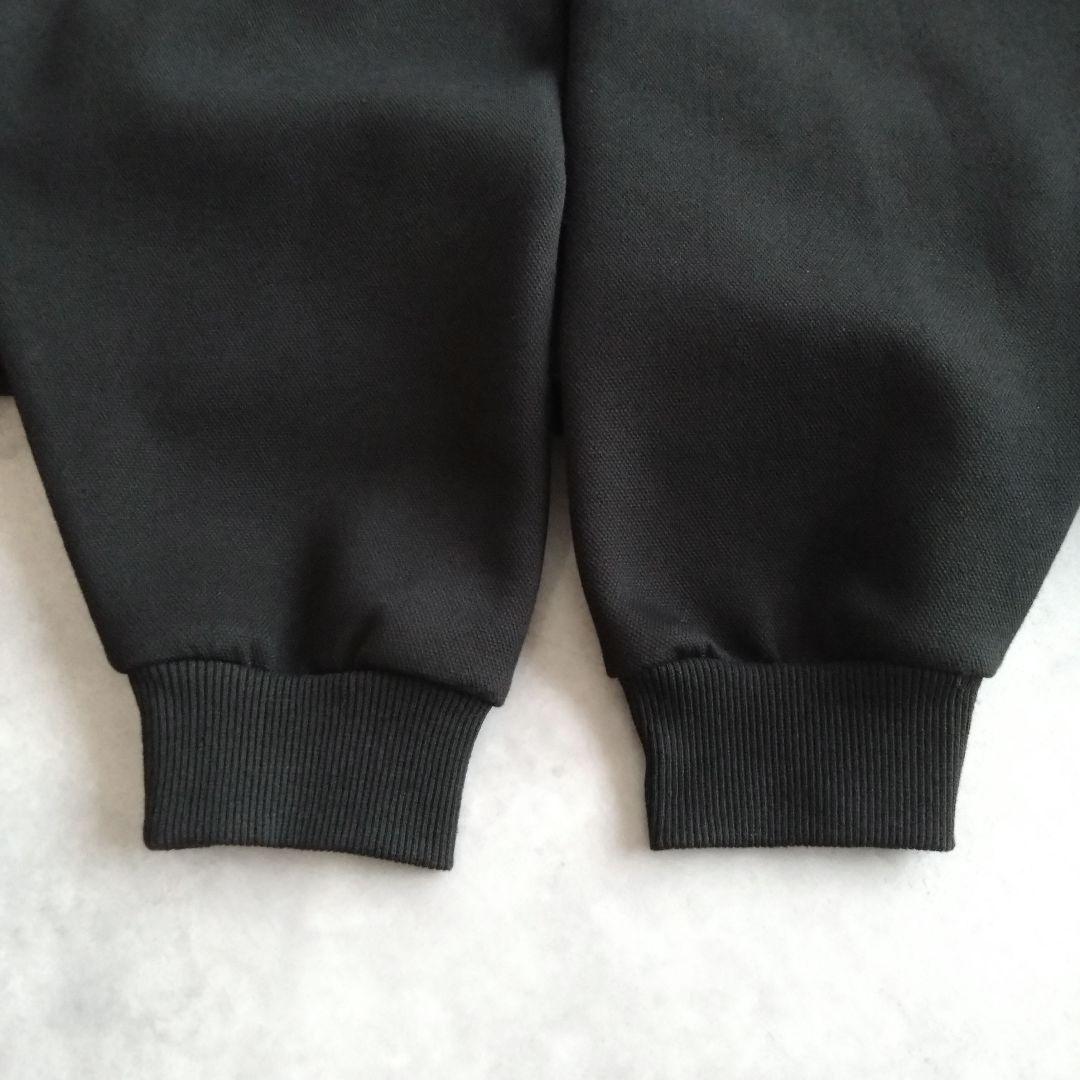 新品タグ付✨️ウィルフリー ギャザーフリルキーネックスウェット 黒　ブラック