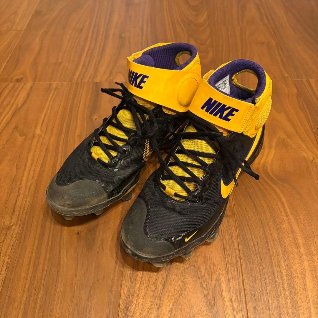 NIKE ALPHA HUARACHE ELITE 3 MID スパイク