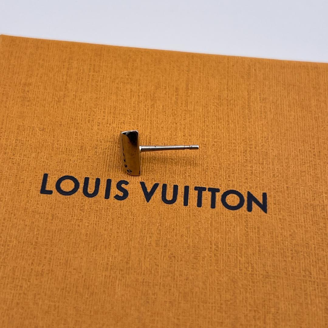 【美品】ルイヴィトン エセンシャルV ピアス シルバー スタッズ 片耳