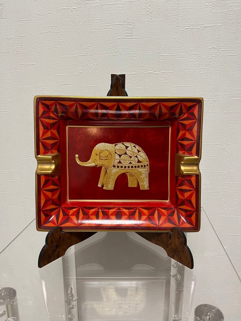 エルメス 象デザイン プレート 赤