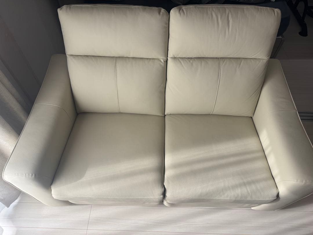 【ニトリ製】電動リクライニング機能付き2人掛けソファ UM04(アイボリー色)