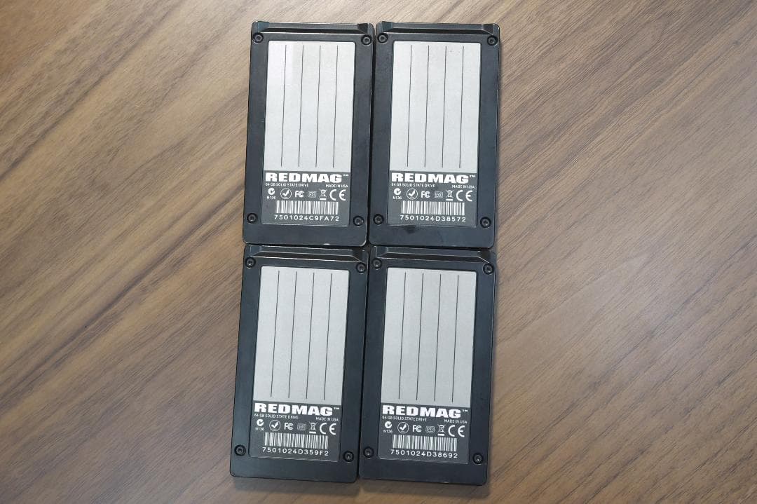 業務用カメラRED EPIC 他用SSDメディア　REDMAG　64GB×4個