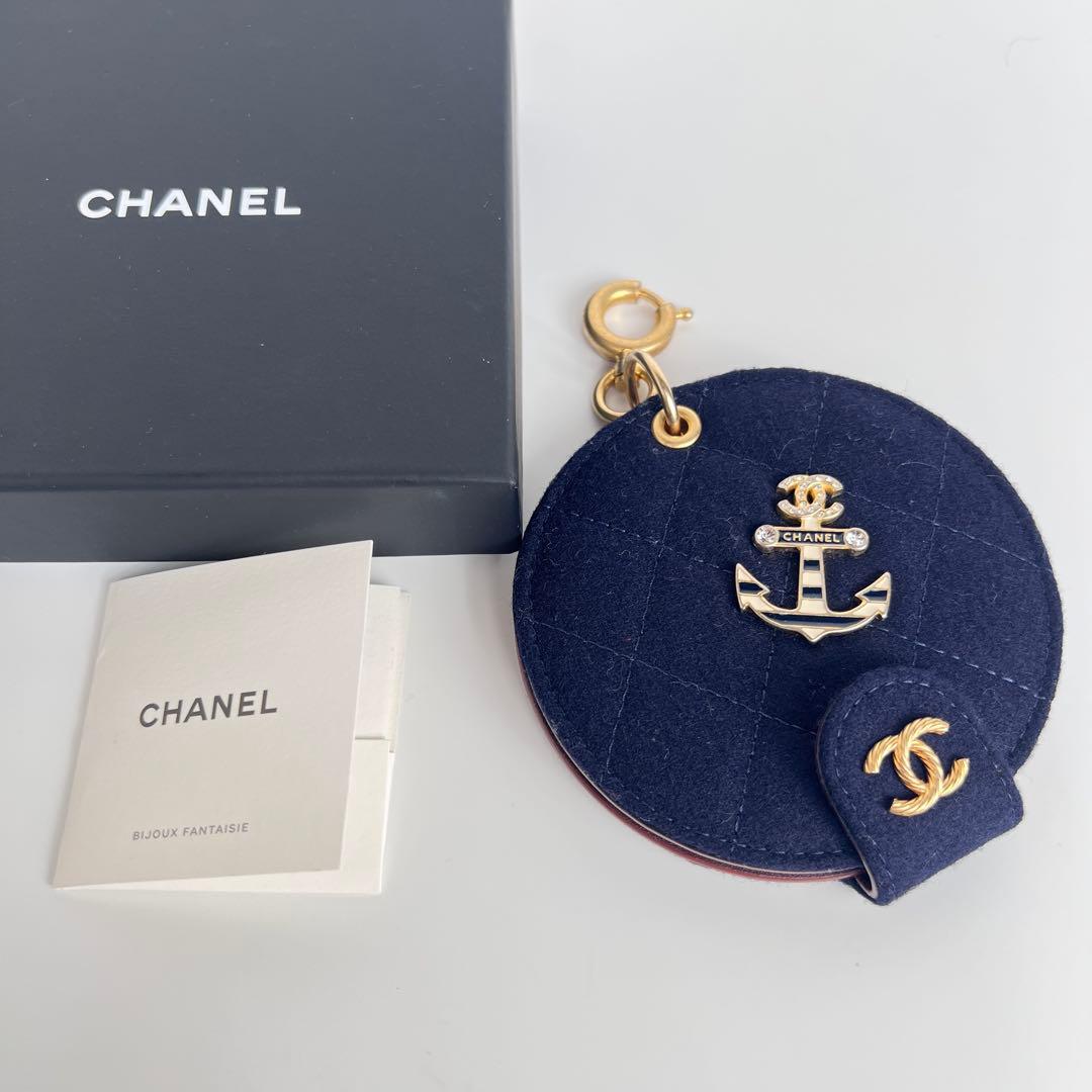 【極美品】シャネル　パリ ハンブルク チャーム ウール ポケットミラー