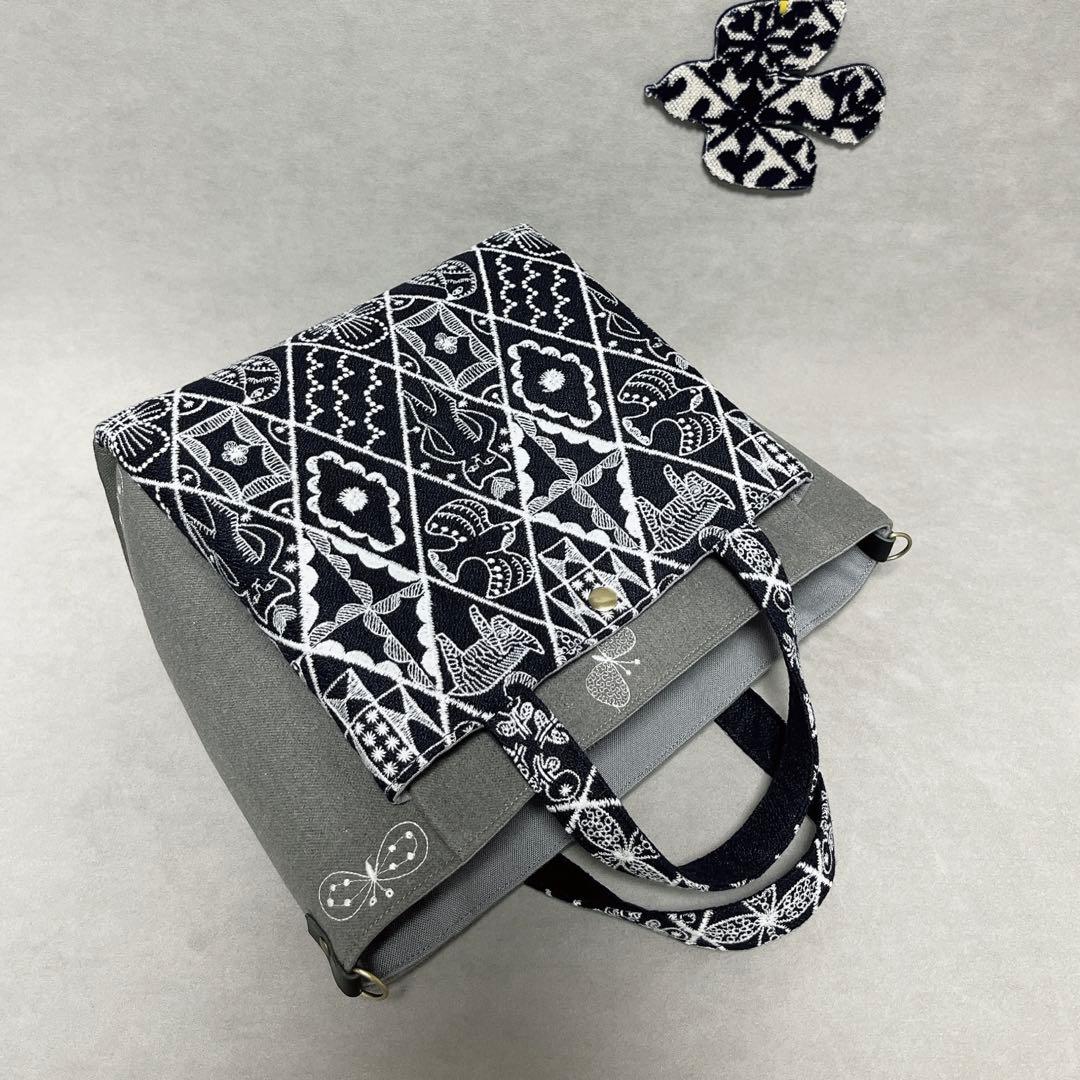 ハンドメイド　ミナペルホネン　大きなポケットのスクエアトート⑅︎◡̈︎*