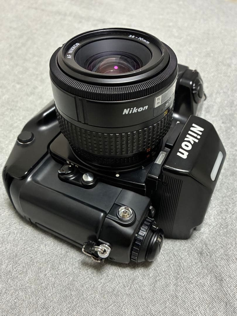 ⭐️外観美品⭐️ニコン Nikon F4S & 標準ズームレンズ 一眼フィルムカメラ