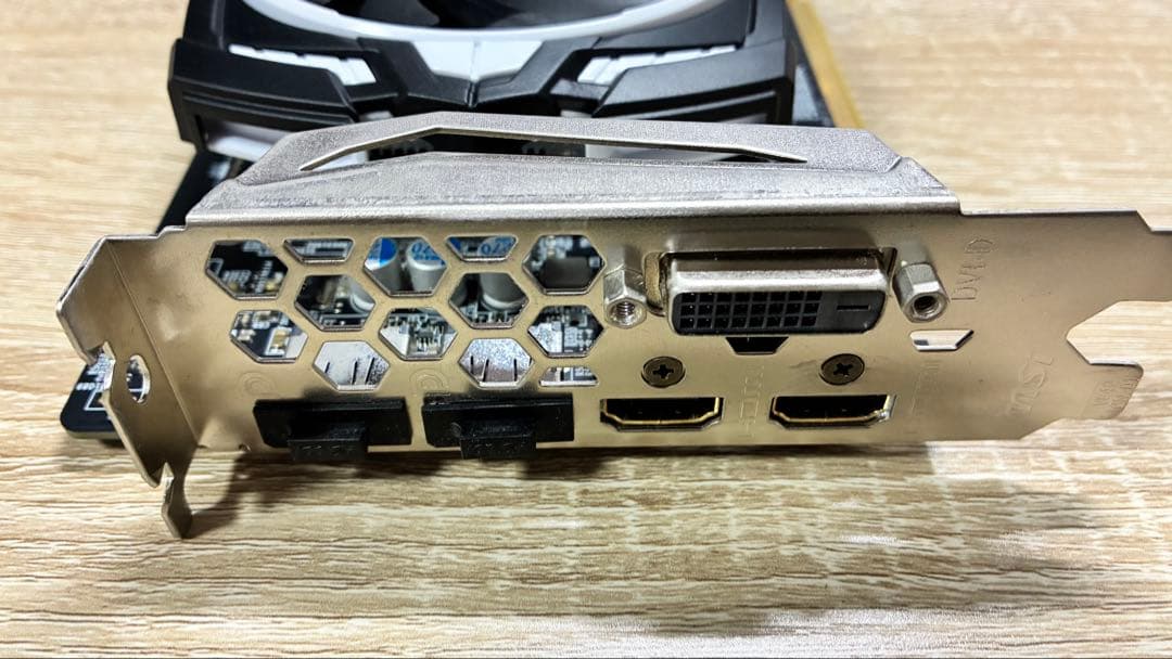 グラフィックボード・グラボ・ビデオカード Radeon RX580 ARMOR 8G OC J