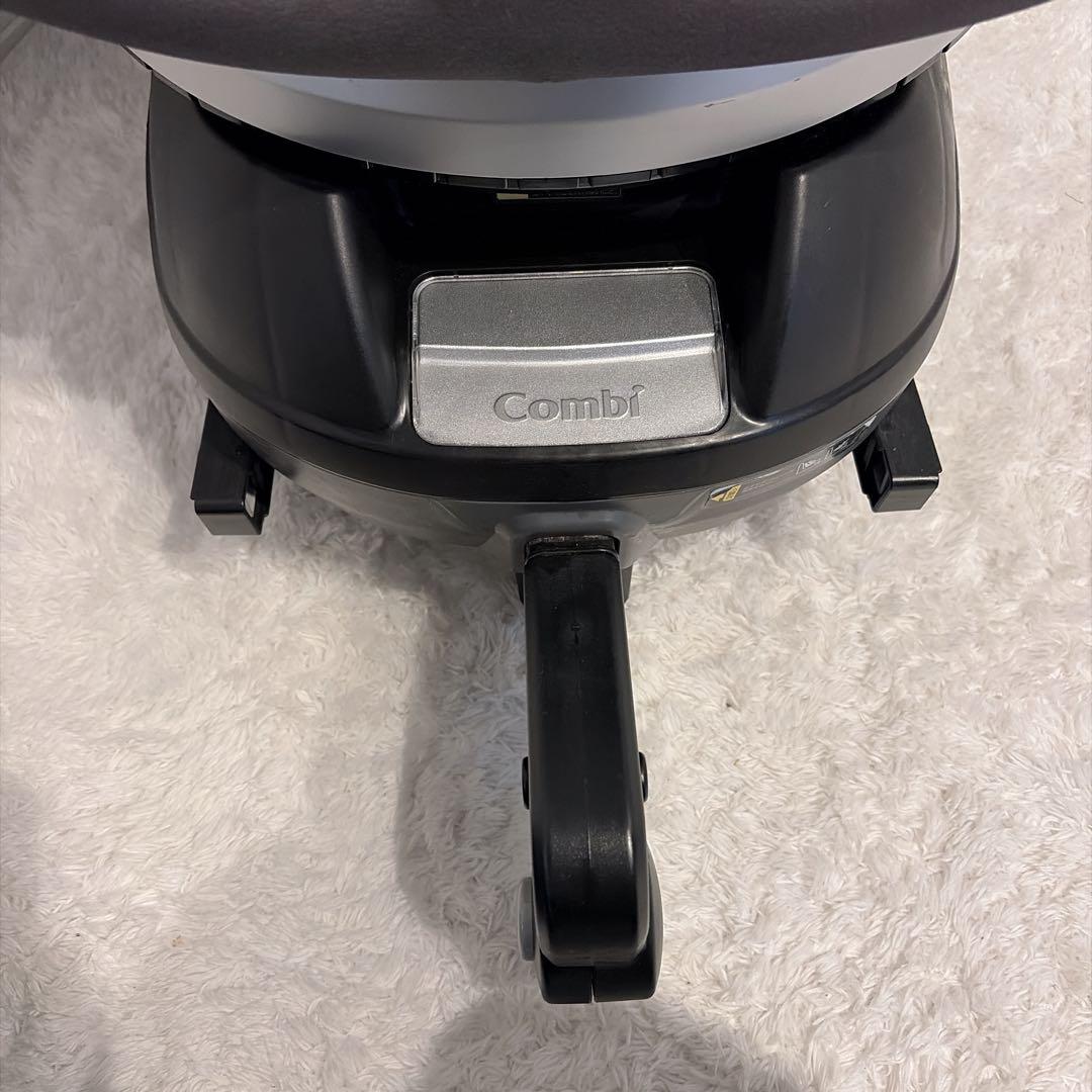 Combi チャイルドシート 美品✨ISOFIX ネルーム NF600 シルバー