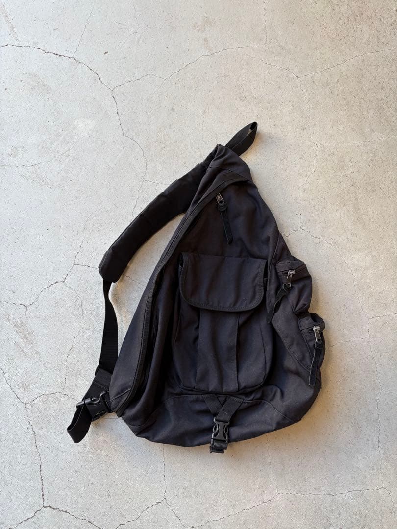 OLD GAP スリングバッグ ワンショルダーバッグ ブラック