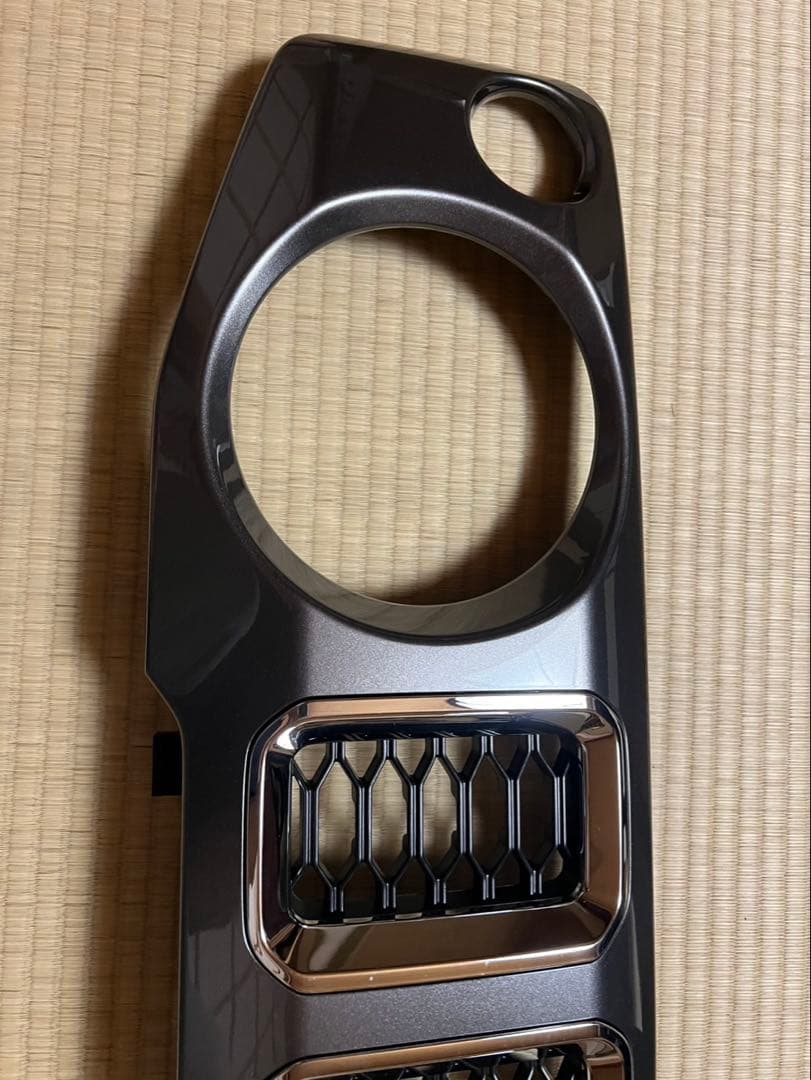 純正メッキグリル ノマド新車外し JC74