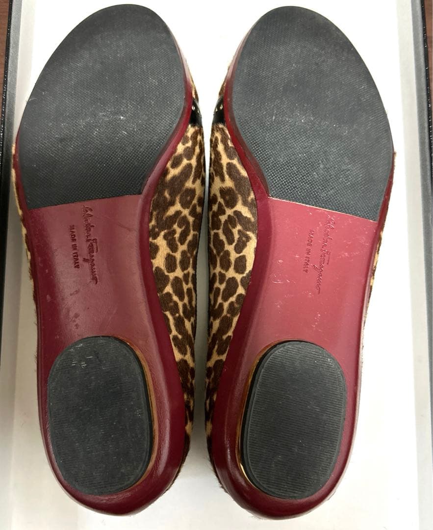 美品❣️フェラガモ♡レオパード柄フラットシューズ