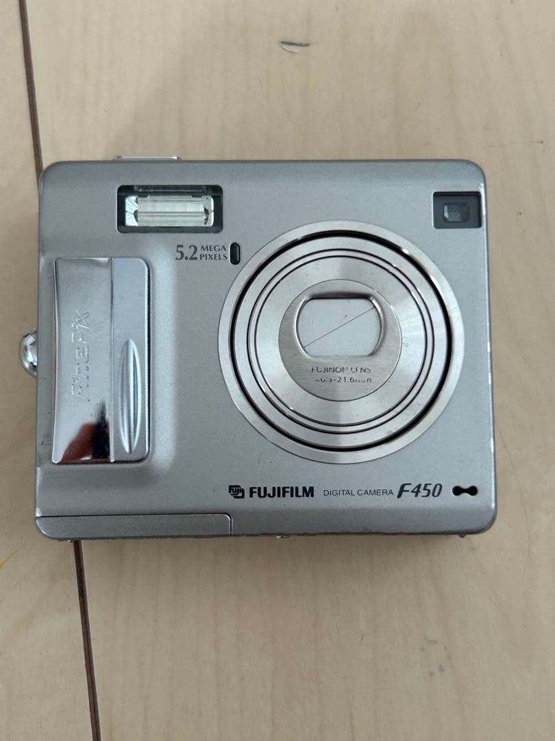 Fujifilm F450 デジタルカメラ デジカメ　中古　フジフィルム