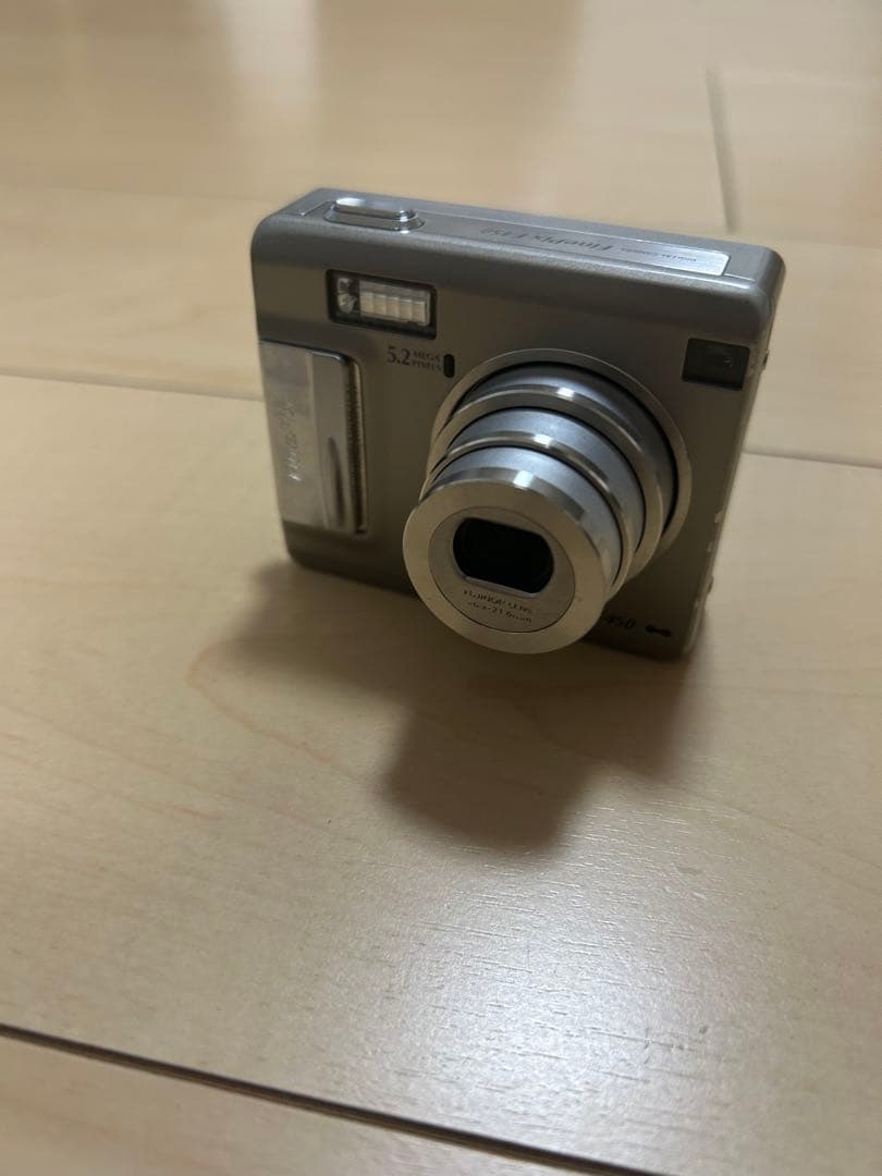 Fujifilm F450 デジタルカメラ デジカメ　中古　フジフィルム