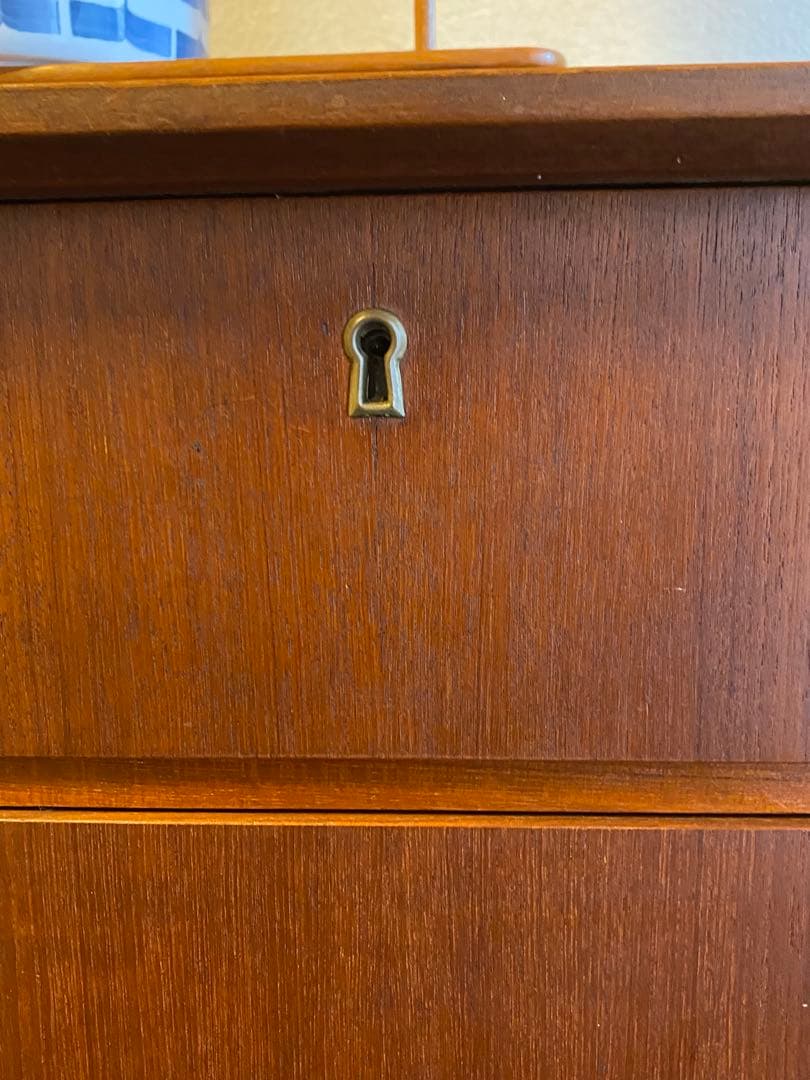 3月中旬まで　北欧ヴィンテージ　デンマーク製　チーク6段チェスト