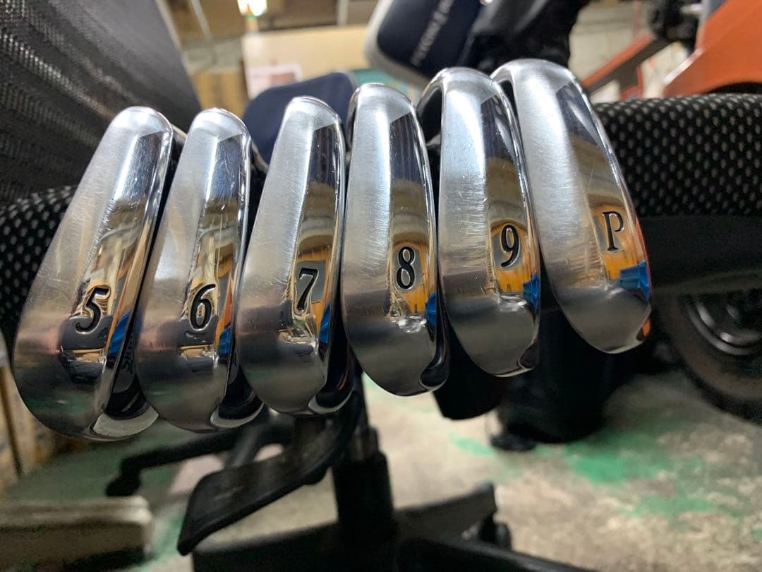 SRIXON Z585 アイアン　MODUS3TOUR105S 5〜P 中古品