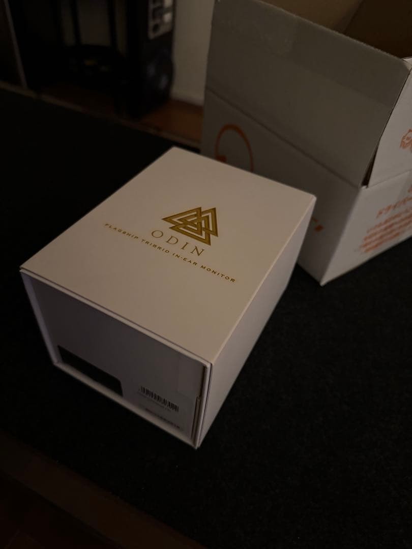 ほぼ新品 保証あり EMPIRE EARS ODIN 4.4mm