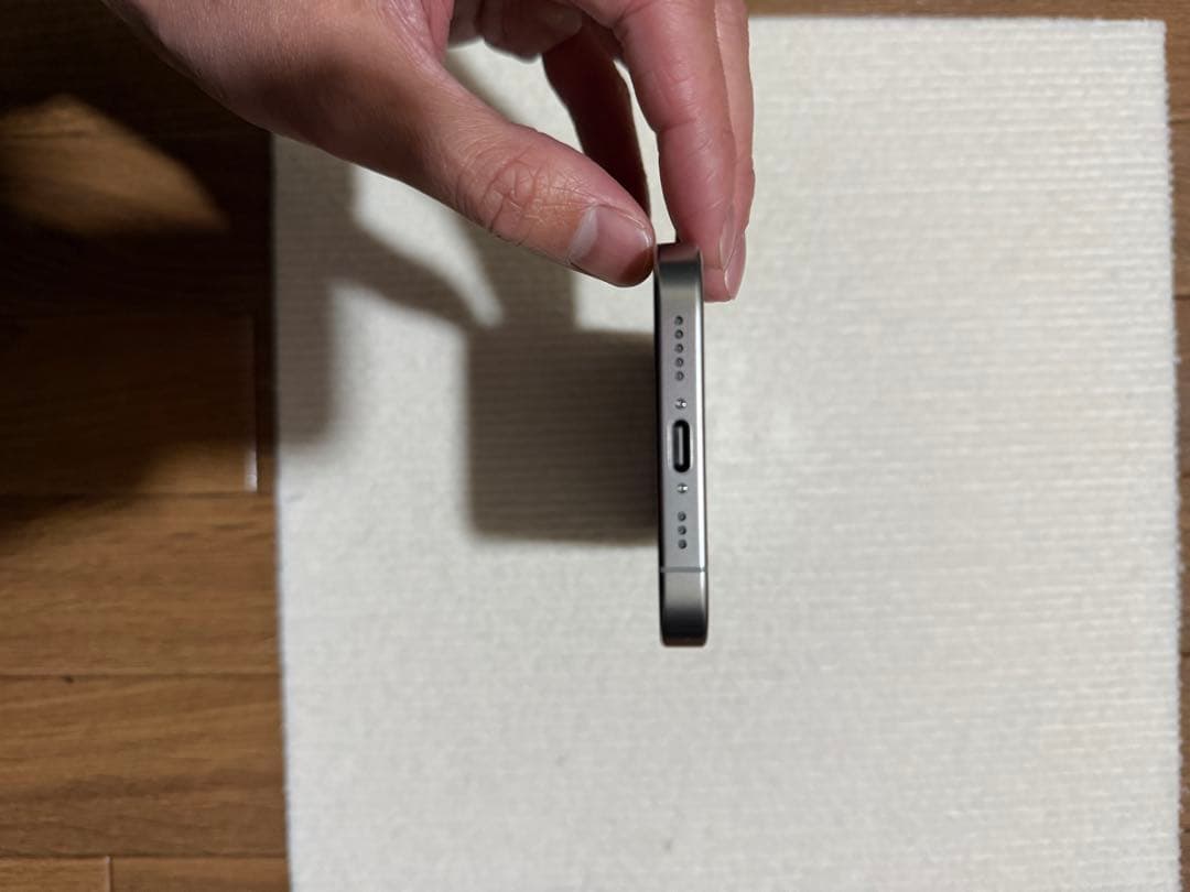 iPhone16 Pro 256GB バッテリー100% SIMフリー