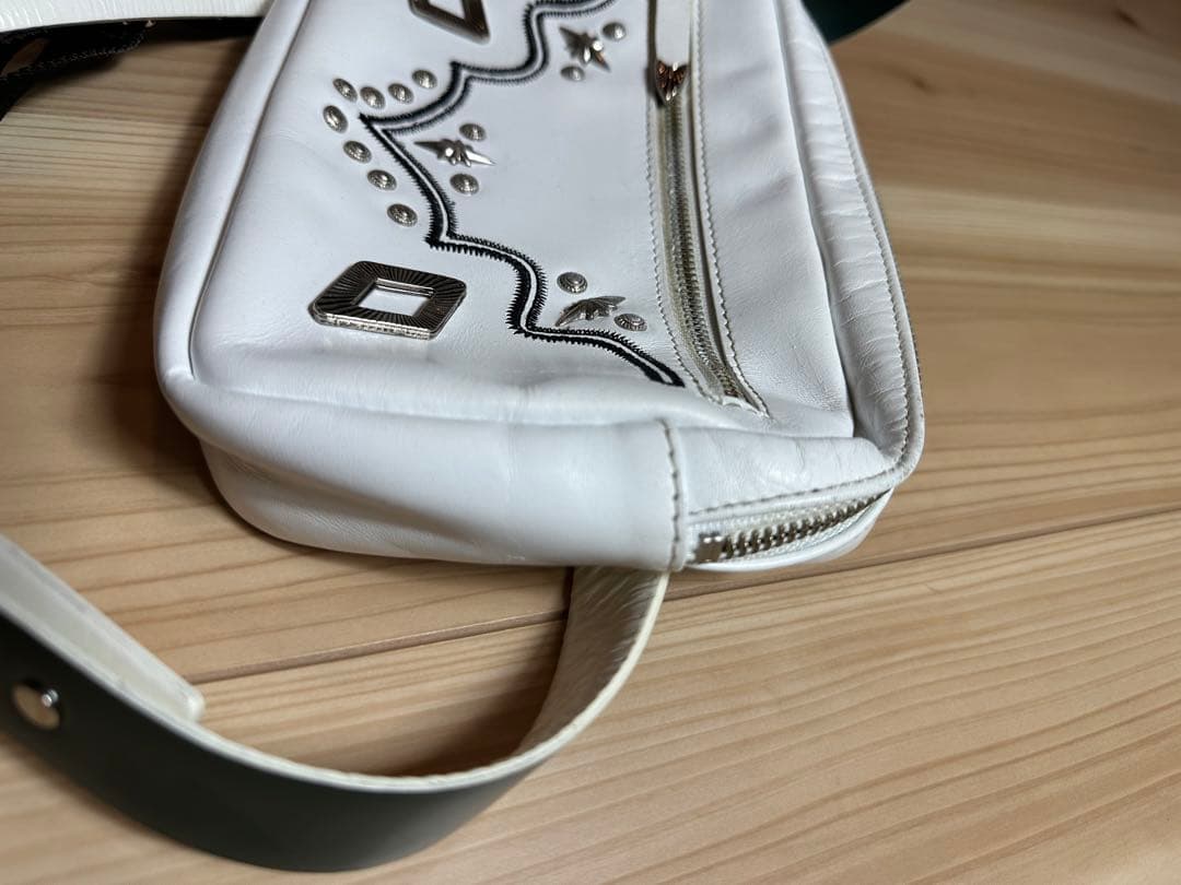 TOGA トーガプルラ　バッグ　ショルダーバッグ ボディバッグ　 スタッズ