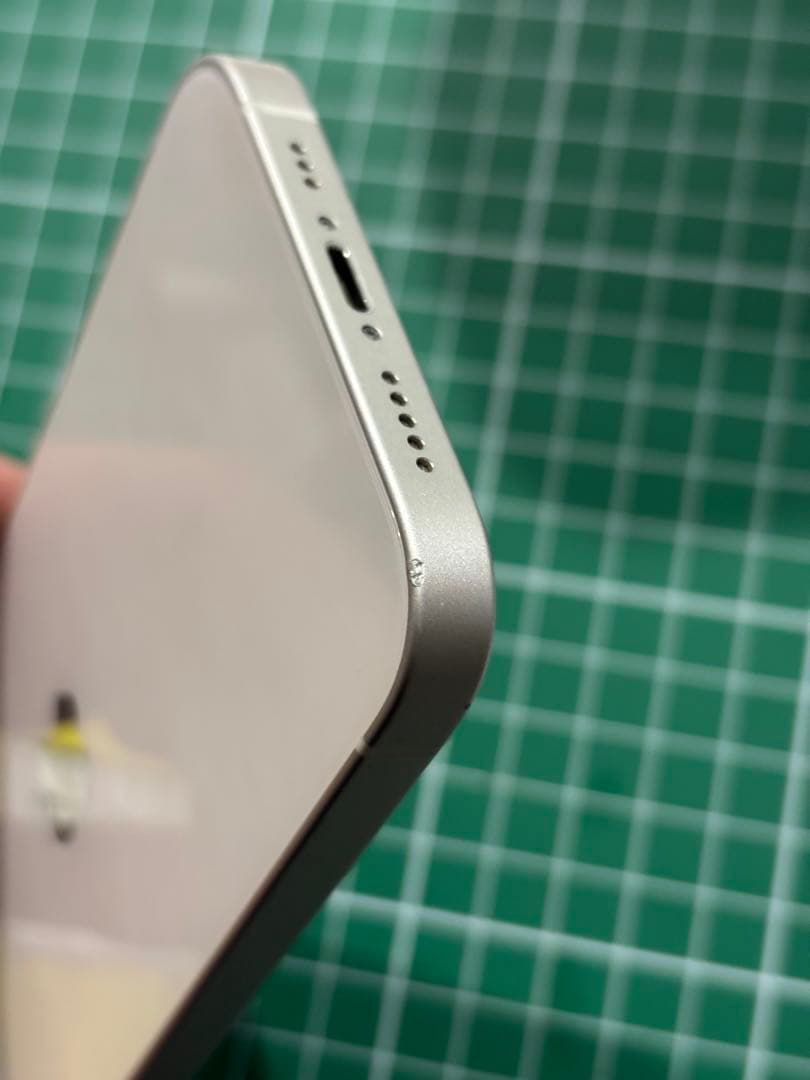 Apple iPhone 11 ホワイト SIMフリー　64GB 液晶新品