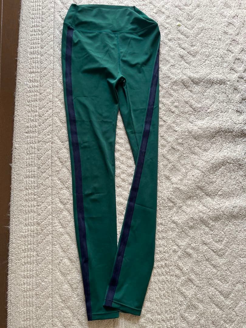 THE NEWHOUSE レギンス