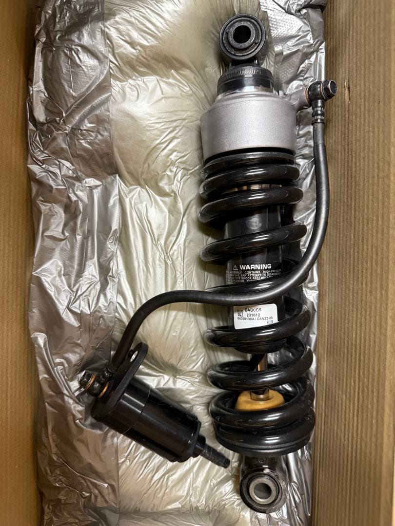 ローライダーST FXLRST純正リアサスペンション