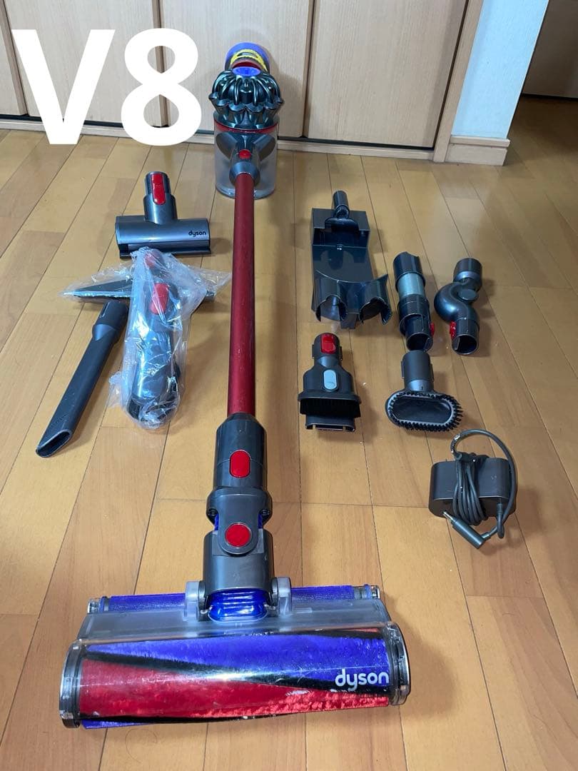 ダイソンV8 SV10コードレスクリーナー掃除機1