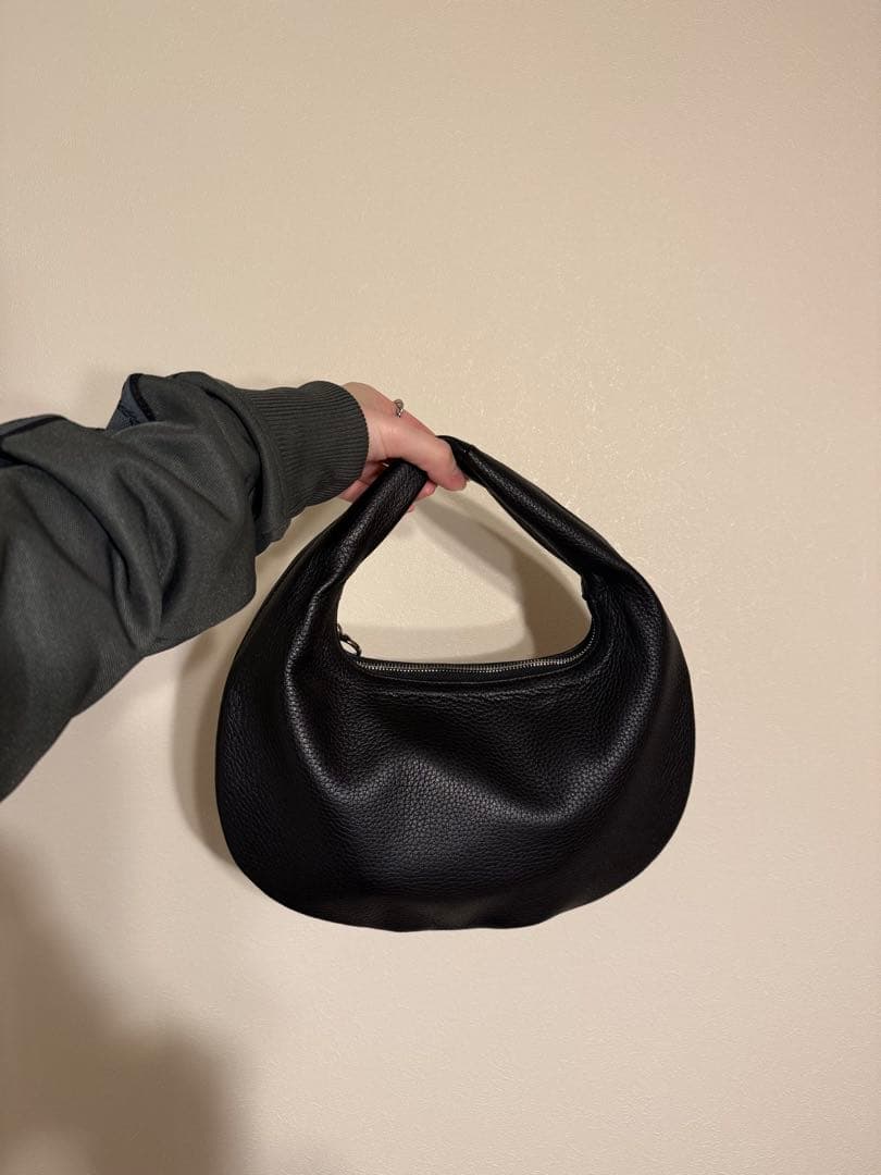 ONE SHOULDER M ブラック