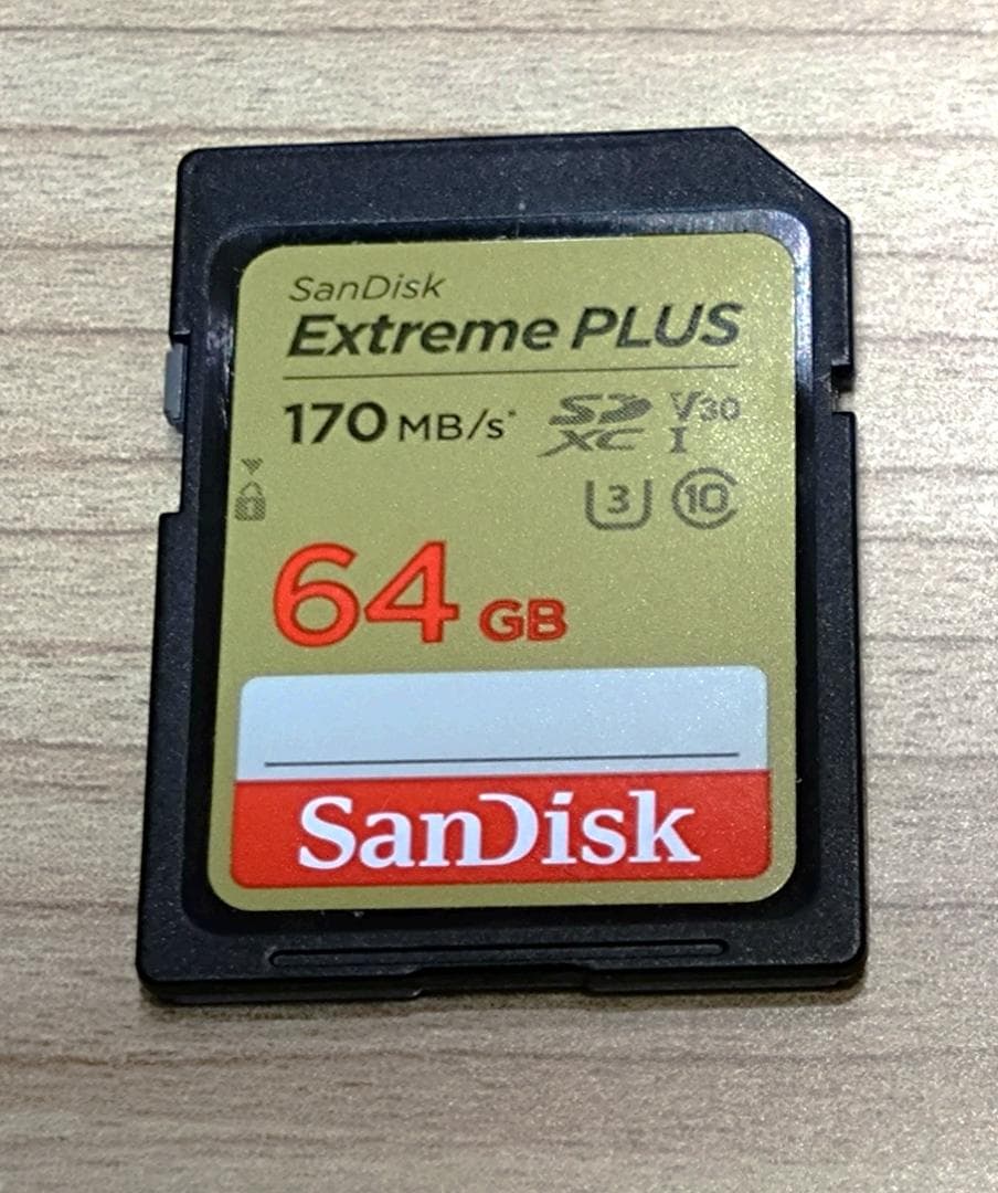 デジタルカメラ Canon EOS Kiss X10 / REBEL SL3 / 200D II