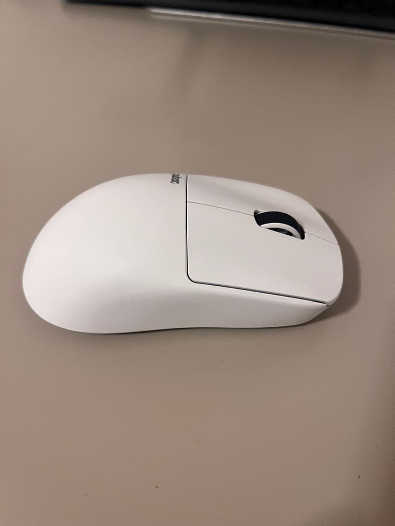 ゲーミングマウス ワイヤレス 超軽量