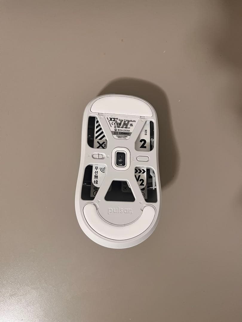 ゲーミングマウス ワイヤレス 超軽量