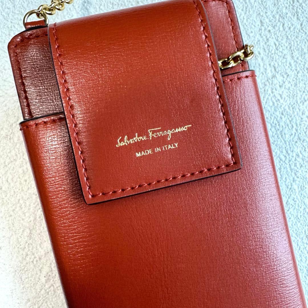FERRAGAMO フェラガモ スマートフォンケース スマホショルダー 2way