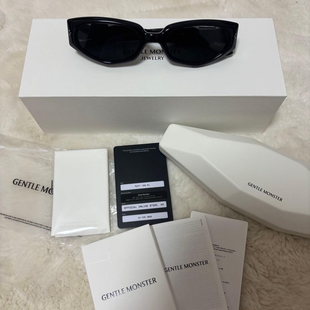 値下げしました‼️ 正規品 GENTLE MONSTER Ruvy Van 01