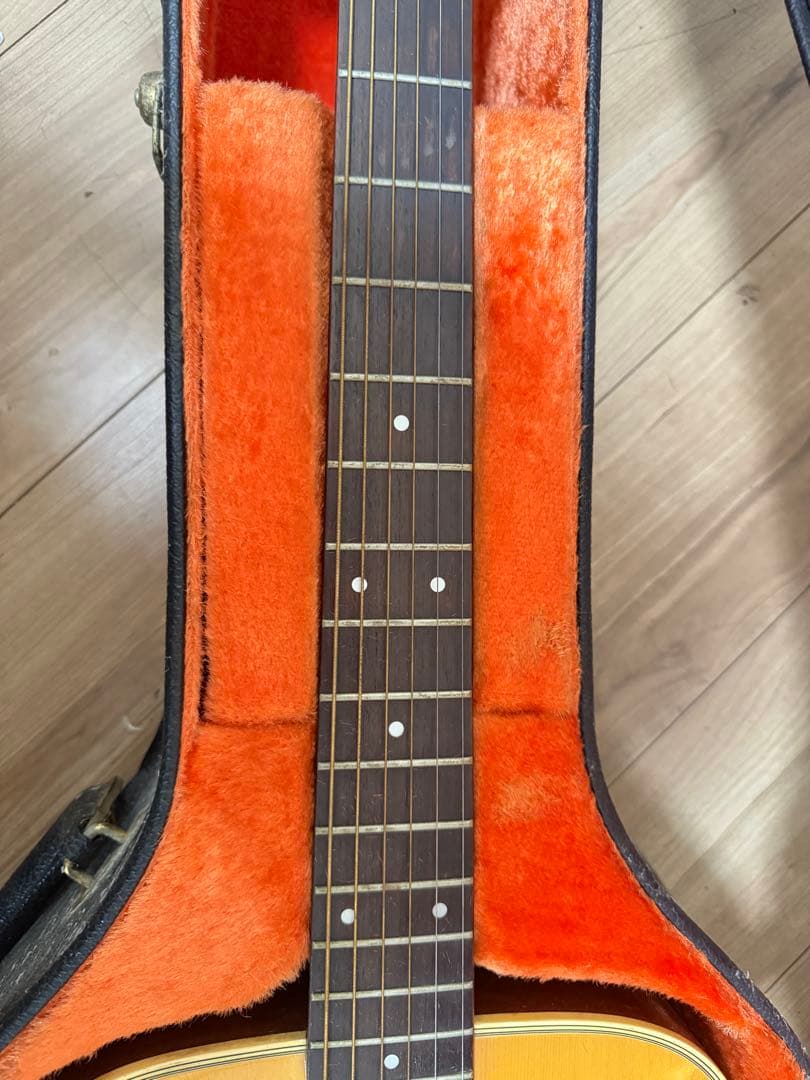 Morris F-18アコースティックギター ケース付き 1974？