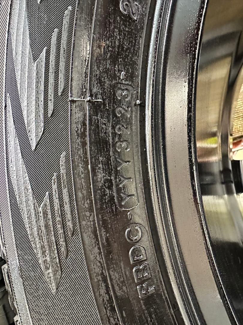 【235/60/R18】送料込み　スタッドレスタイヤ　ホイール付き　CX-60等