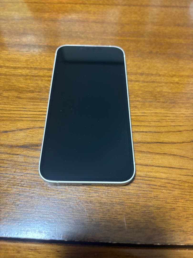 Apple iPhone 13 ホワイト 本体　128GB バッテリー100%
