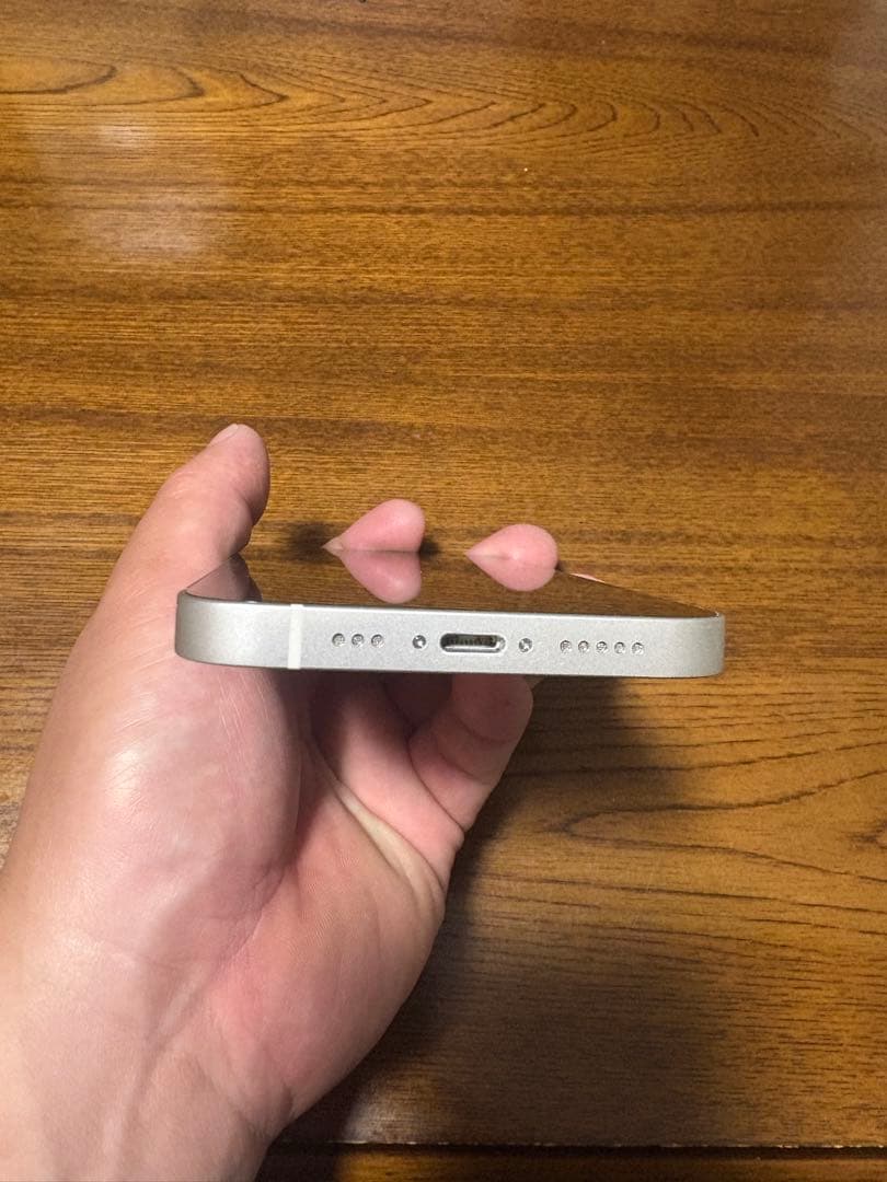 Apple iPhone 13 ホワイト 本体　128GB バッテリー100%