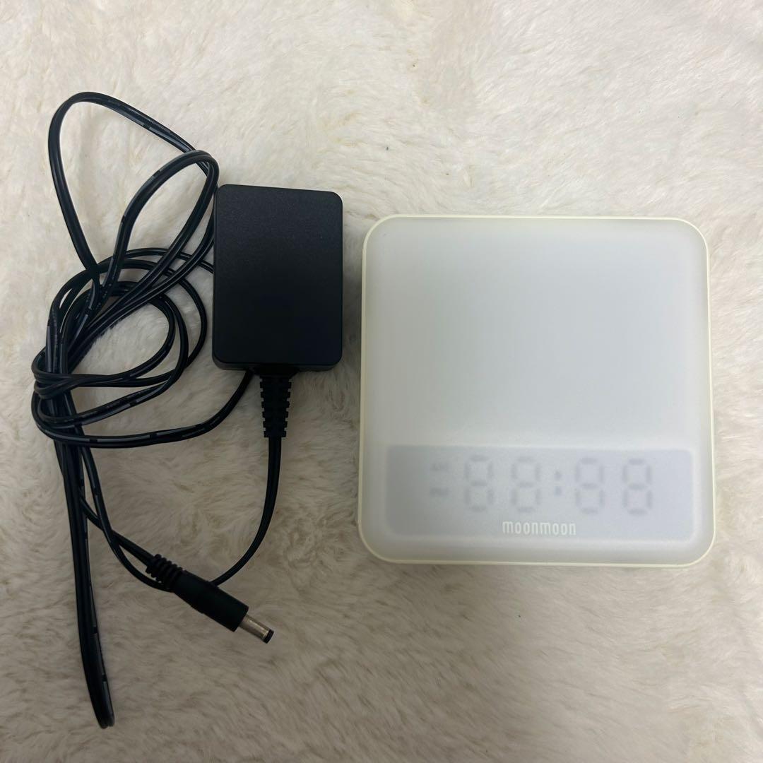 moonmoonトトノエライト 目覚まし時計　光目覚まし時計ACアダプター付き