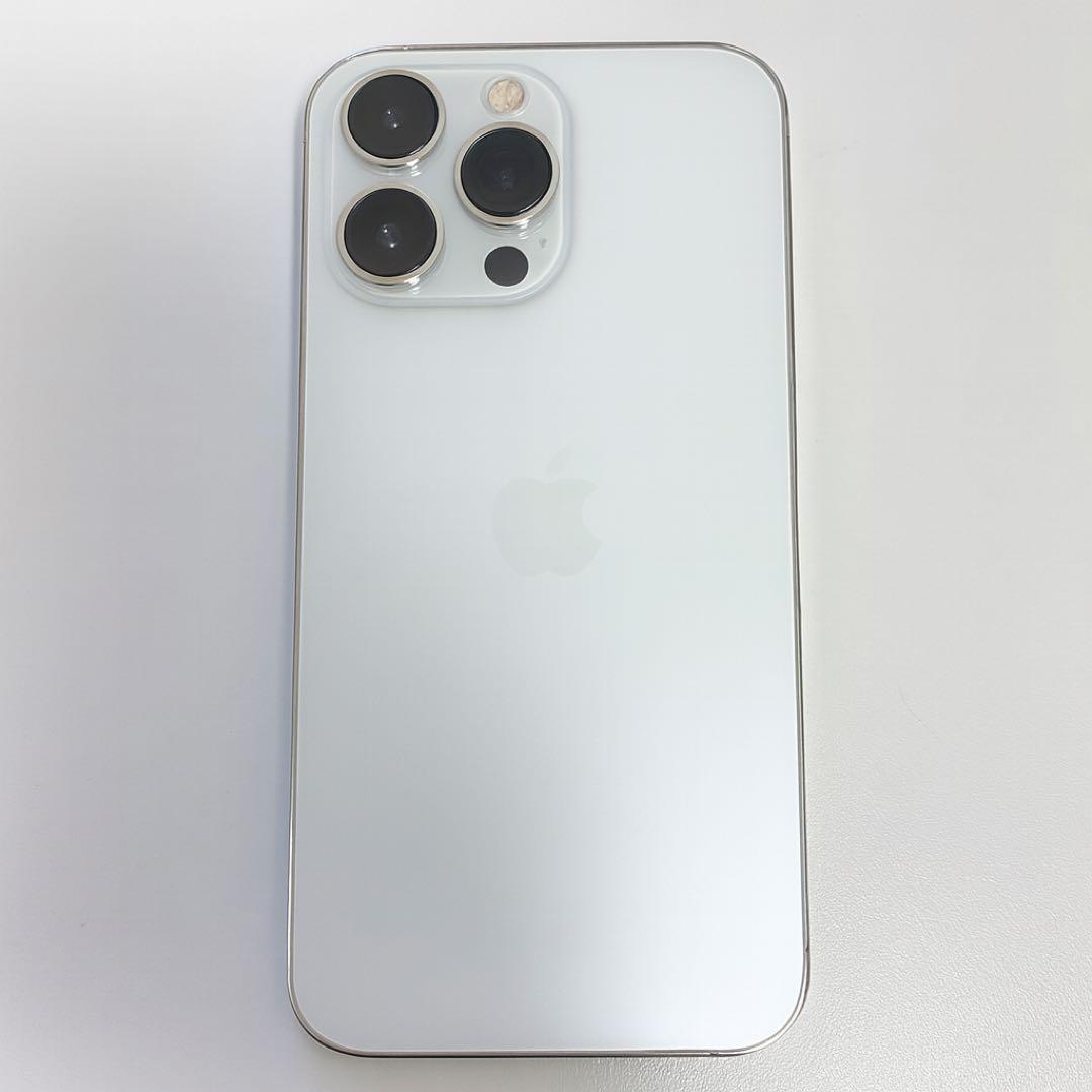 メ*ン様 【超美品】Apple iPhone 13 Pro 256GB シルバー