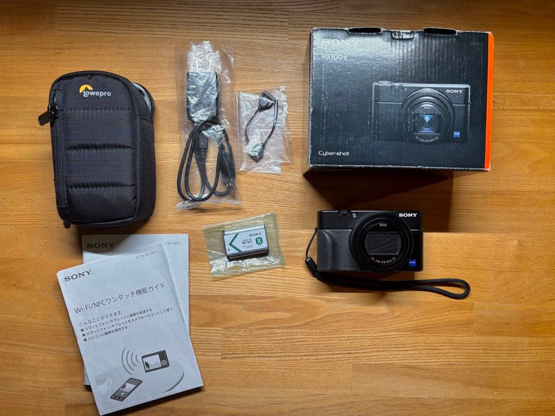 SONY Cyber−Shot RX DSC-RX100M6