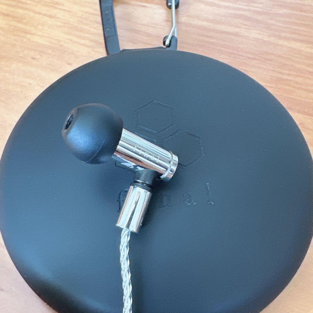 final e5000 イヤホン