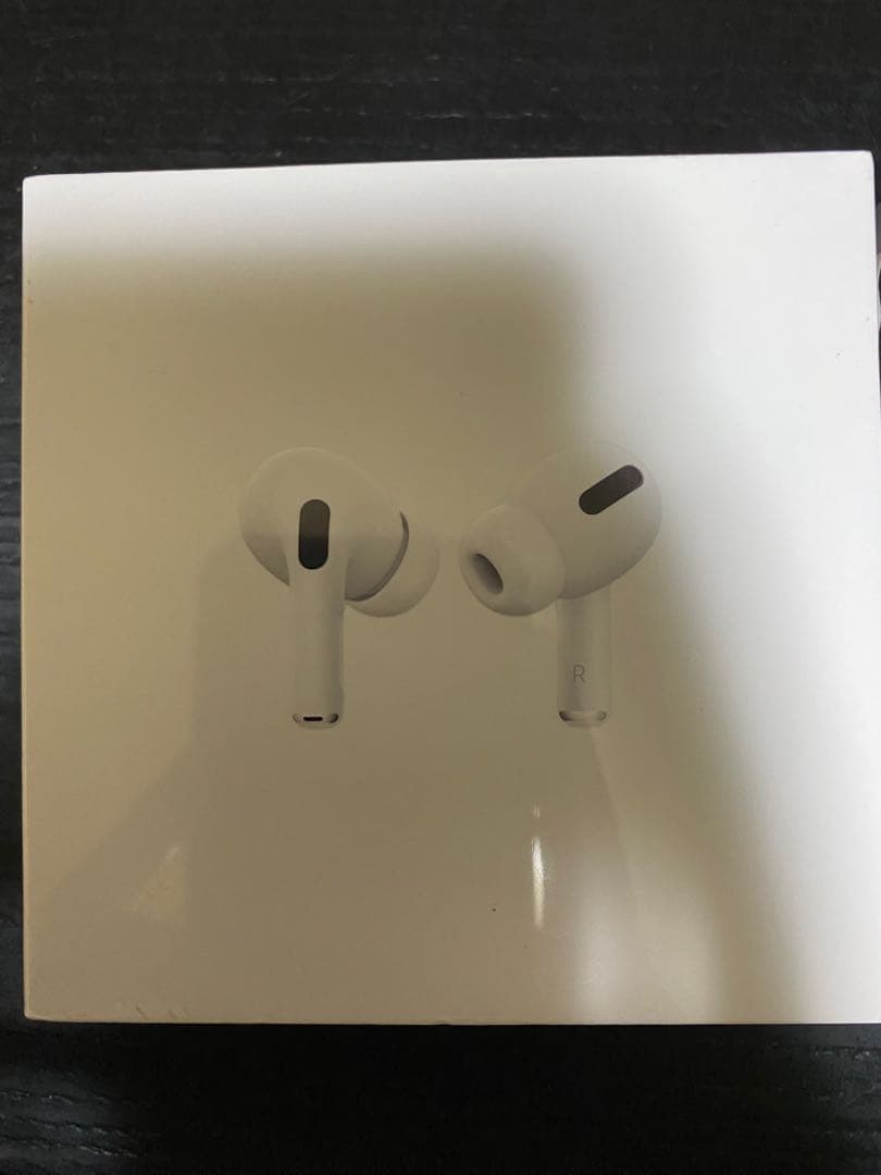 AirPods Pro ワイヤレス充電ケース付き