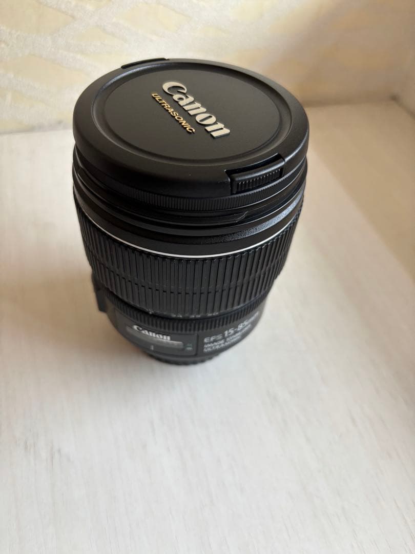 Canon EF-S 15-85mm ズームレンズ　び美品