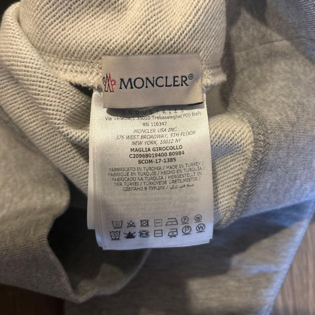 【新品未使用】モンクレール　MAGLIA GIROCOLLO スウェット