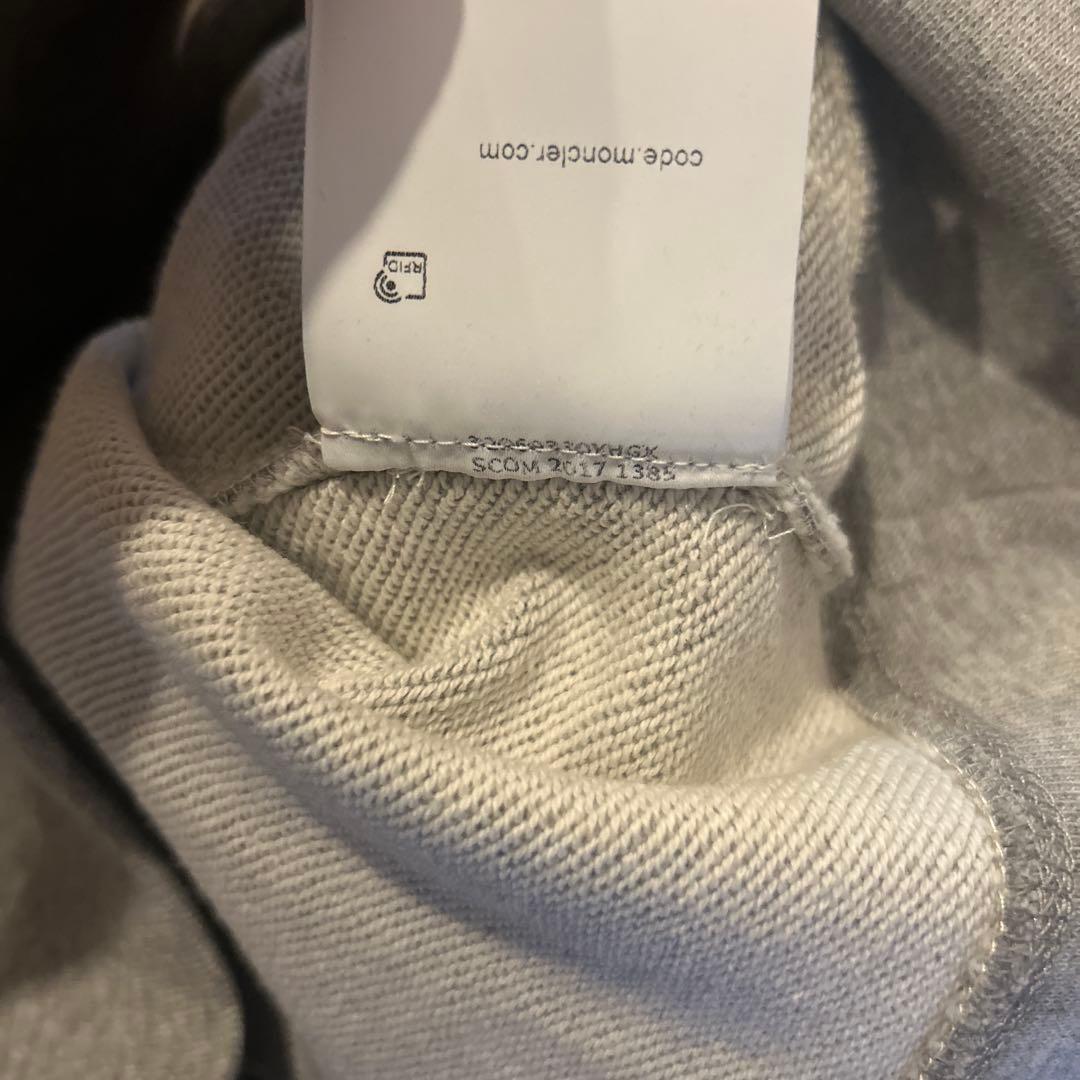 【新品未使用】モンクレール　MAGLIA GIROCOLLO スウェット