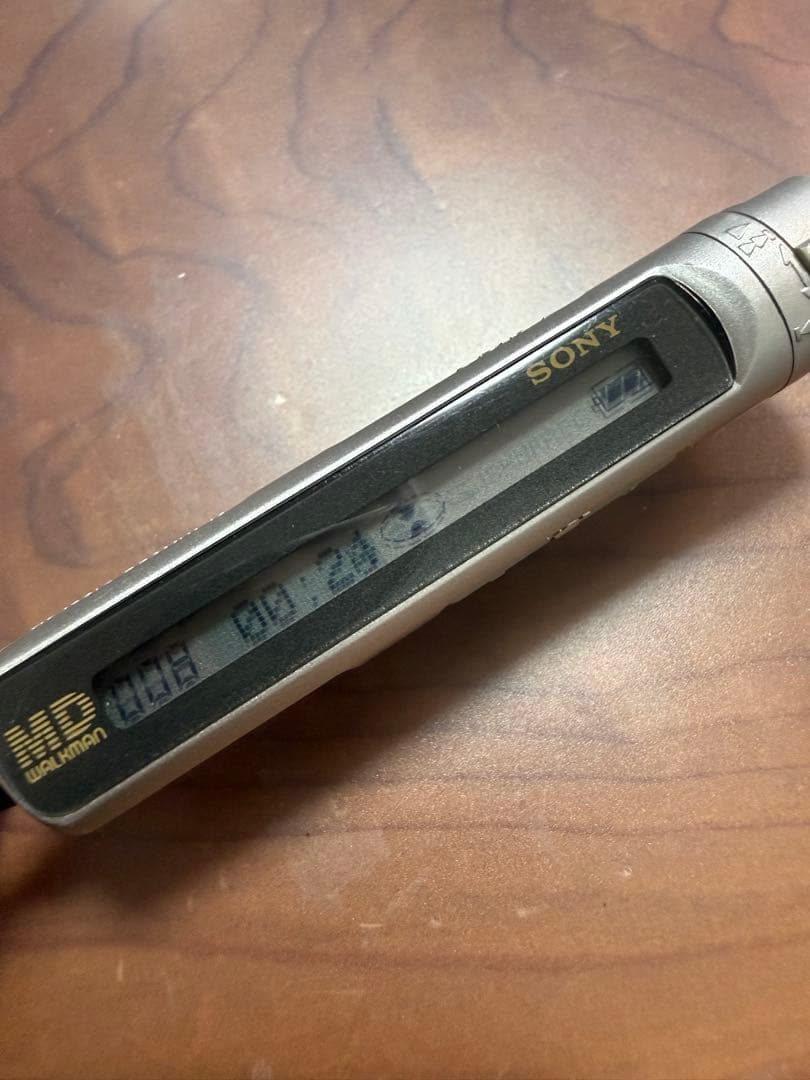 動作品】SONY ポータブルMDプレーヤー MZ-R50 AVケーブル　イヤホン