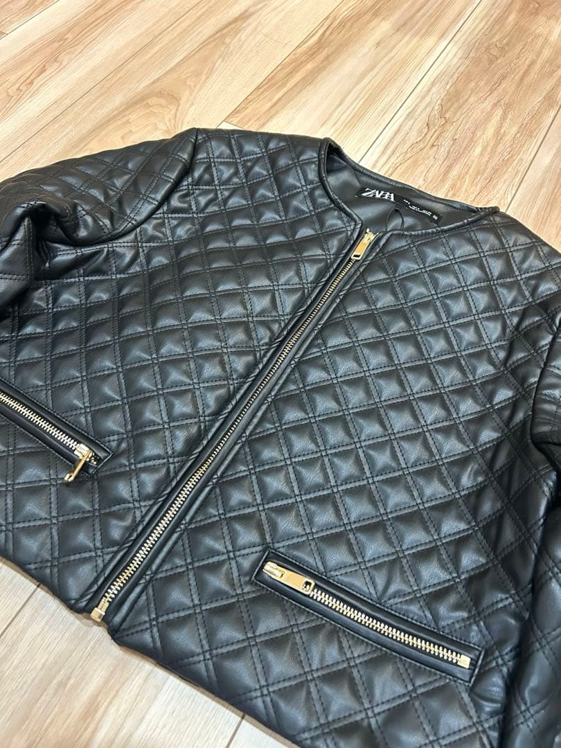 新品未使用　タグ付き　ZARA ショートキルティングフェイクレザージャケット　S