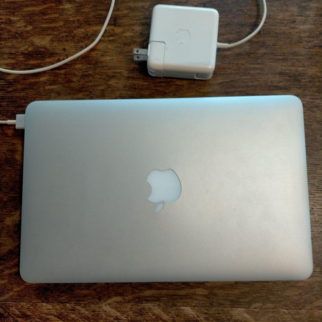 MacBook Air 11 インチ シルバー Catalina 2013