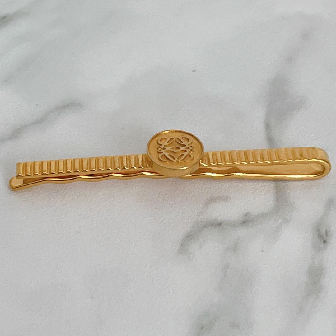 未使用級✨ロエベ アナグラム ネクタイピン スペイン製 センターサークル