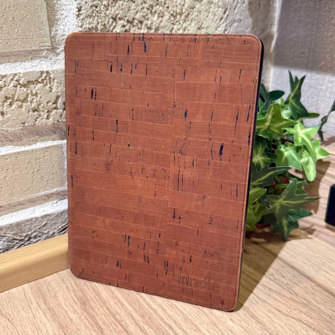 Kindle 11世代 シグニチャーエディション 32GB スタンド充電付き