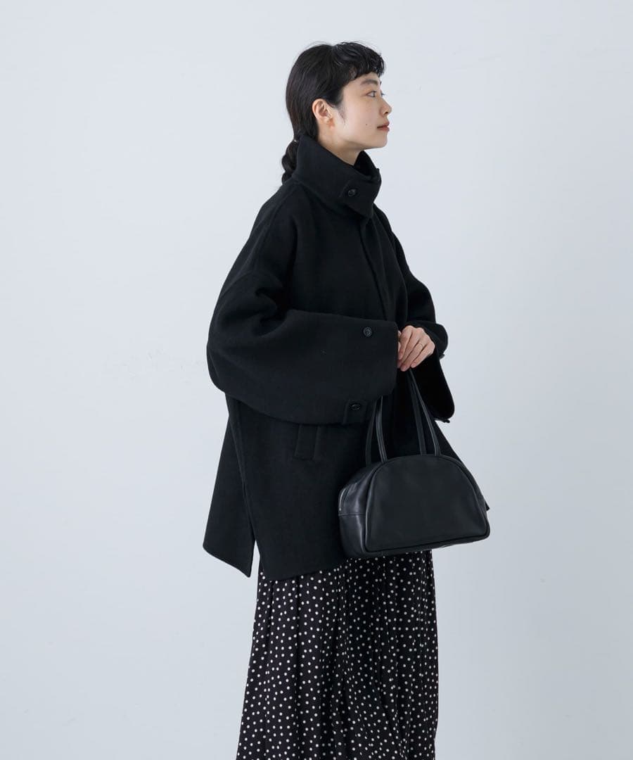 【新品・タグ付き】かぐれ　ウールスタンドショートコート　BLACK